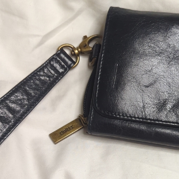 Black Leather HOBO Wallet Wristlette - Picture 4 of 11